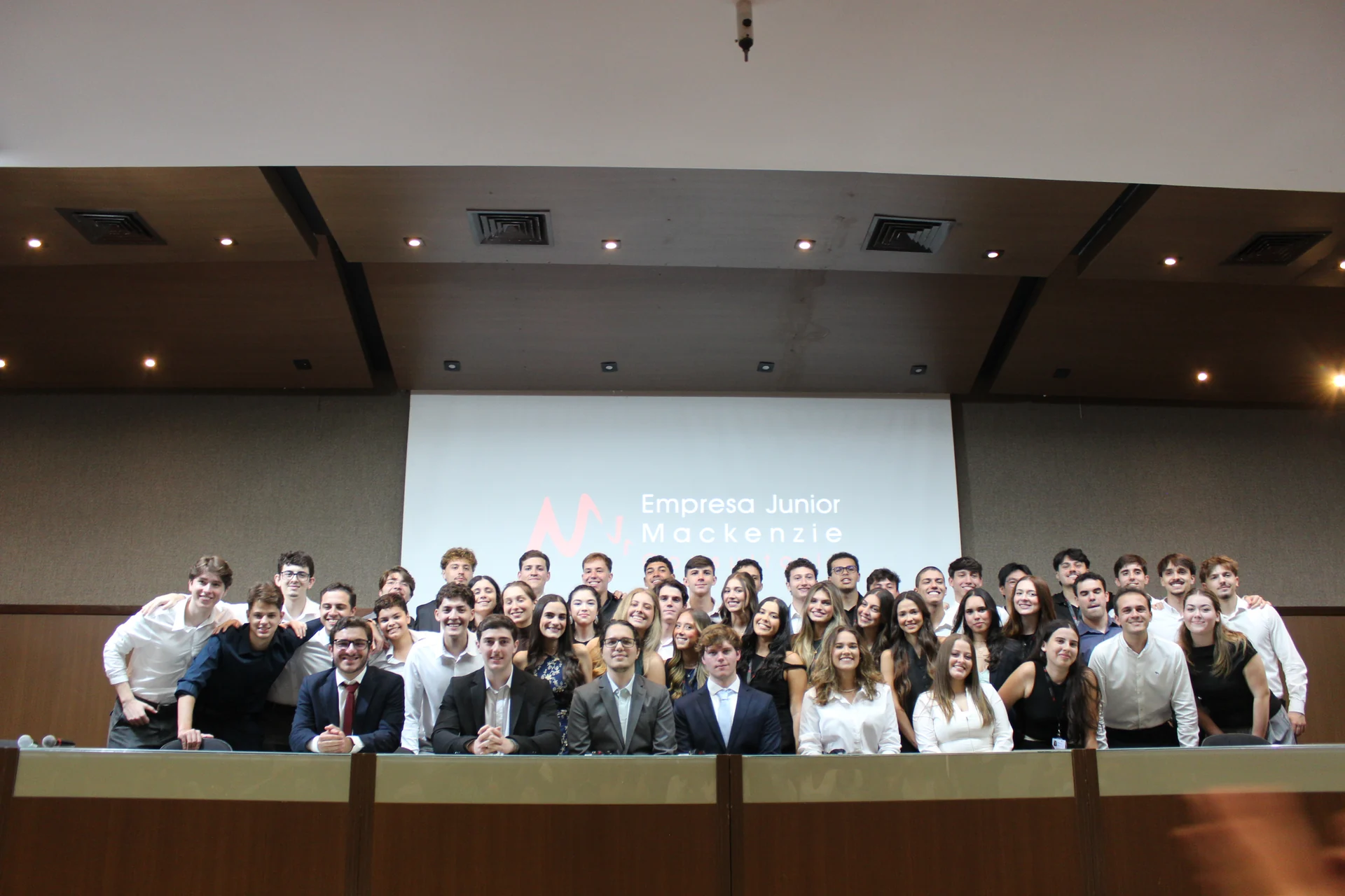 Equipe da Empresa Júnior Mackenzie Consultoria